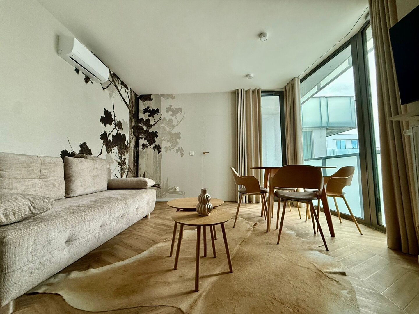 EASY RENT Apartments- Reduta 181