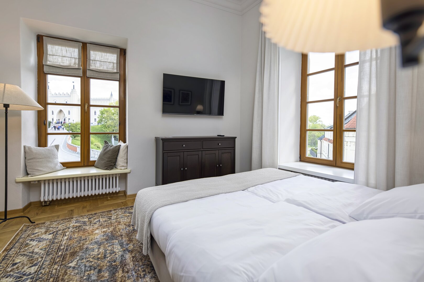 EASY RENT Apartments- Fontana Boutique 5