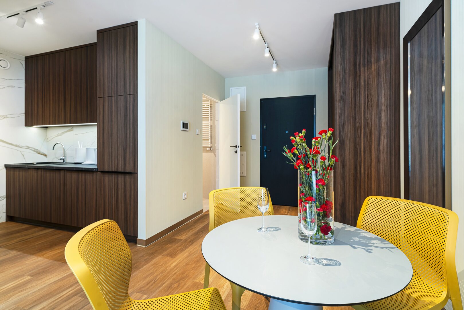 Easy Rent Apartments - 3