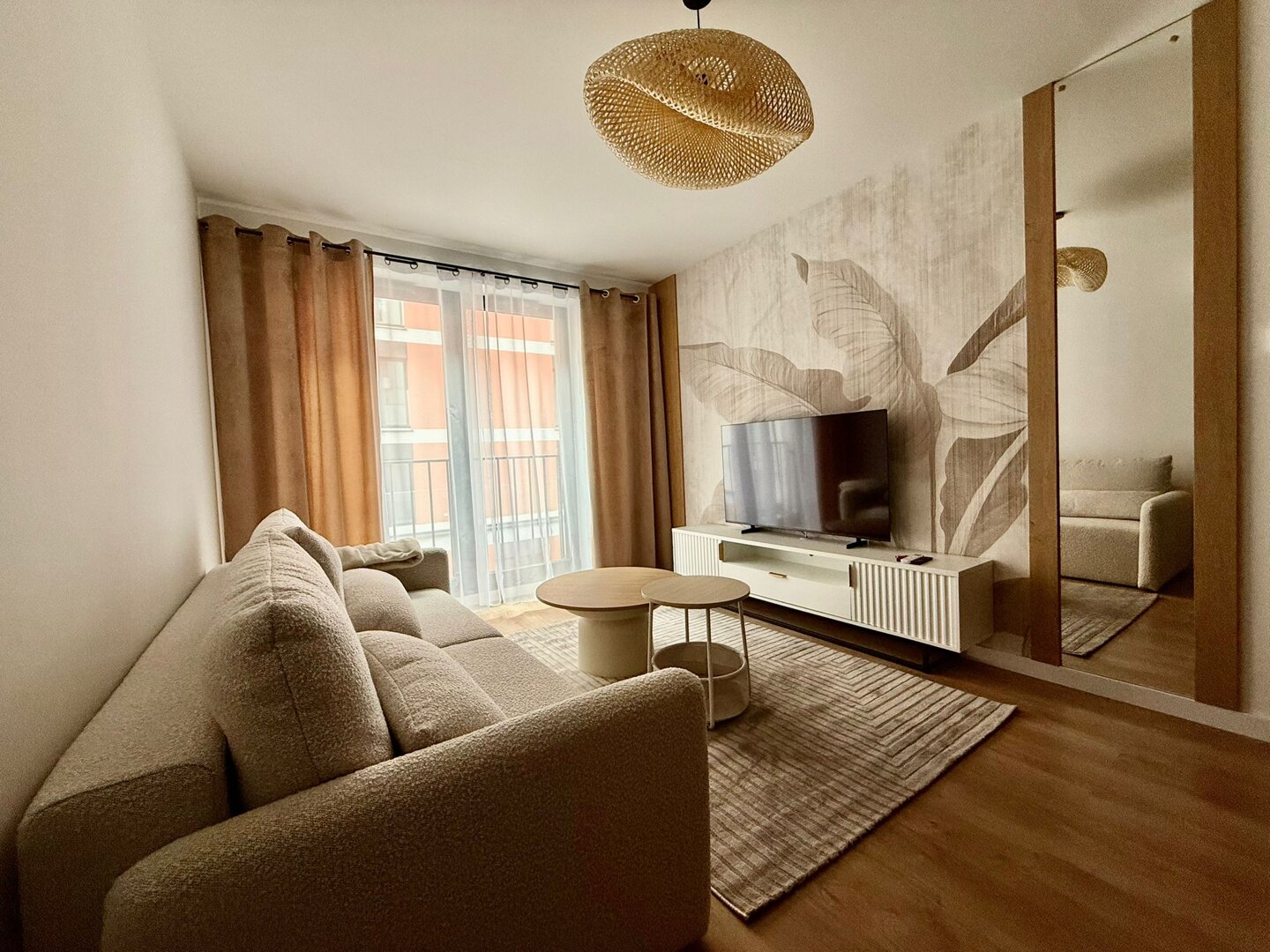 EASY RENT- Wieniawska 82