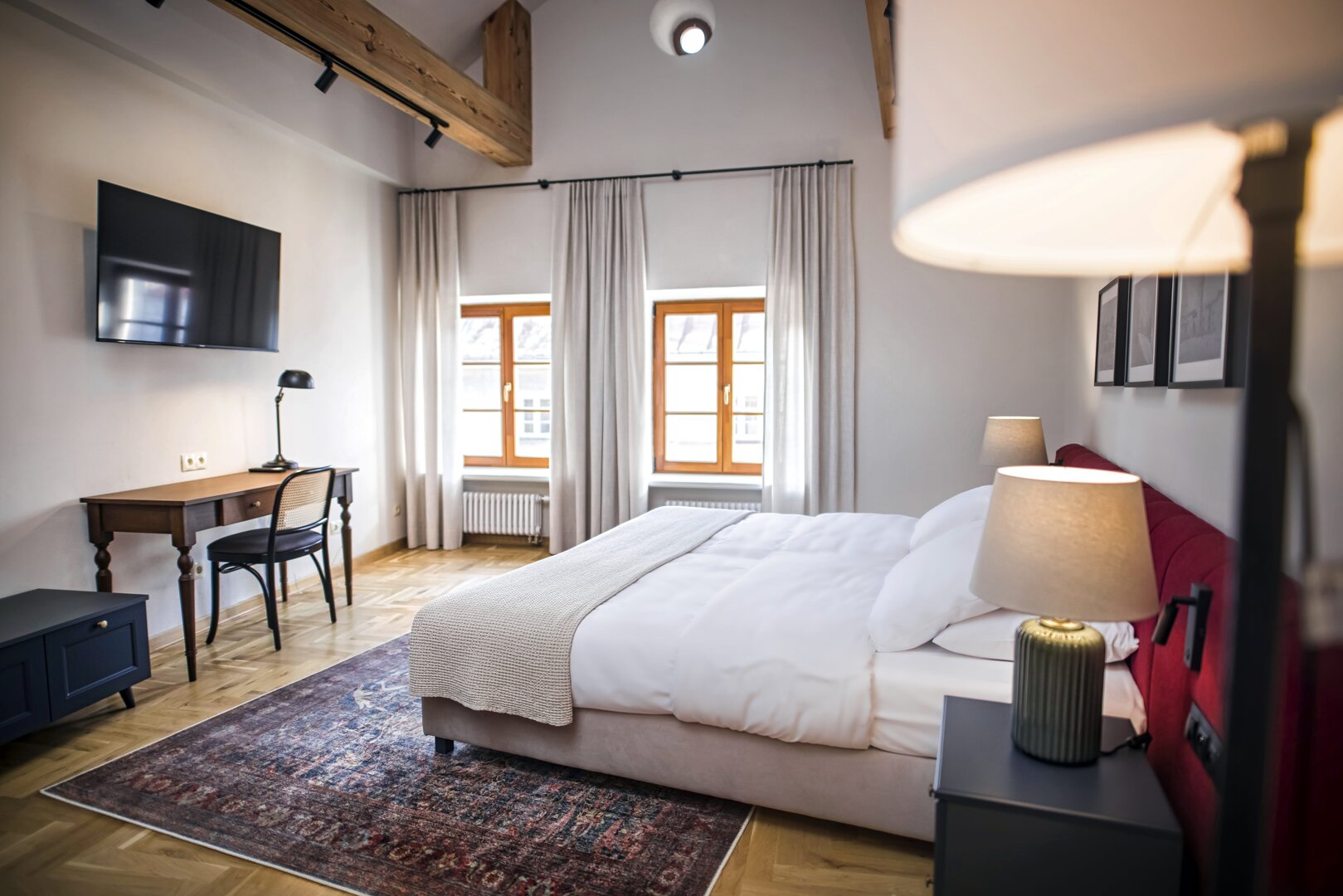 EASY RENT Apartments- Fontana Boutique 6