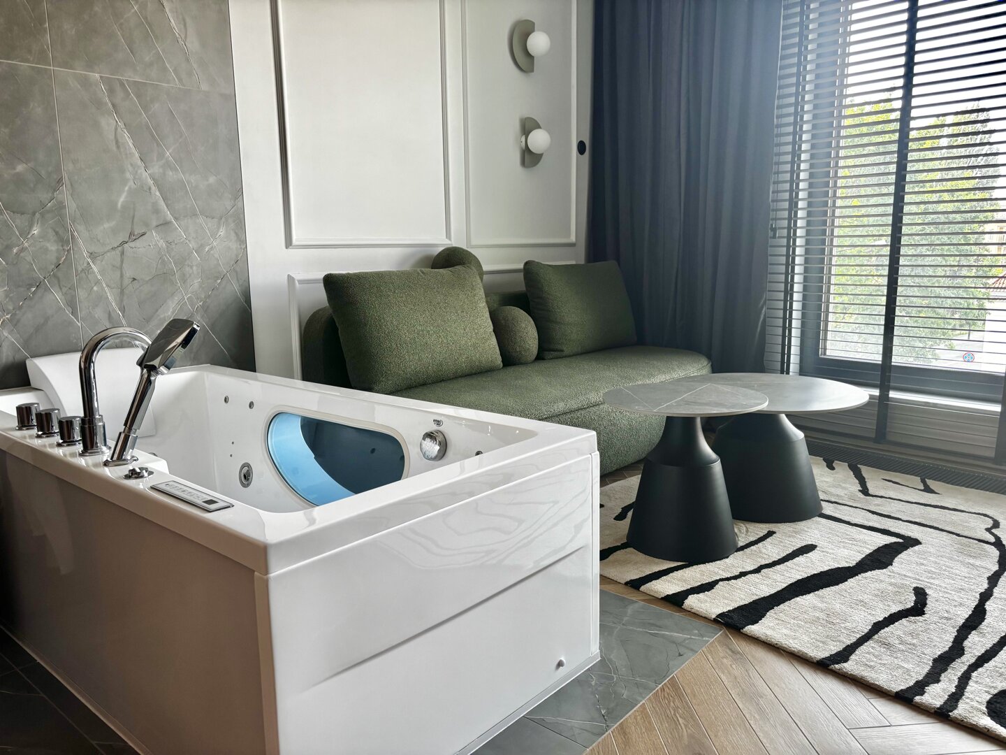 EASY RENT- Peowiaków Premium Jacuzzi