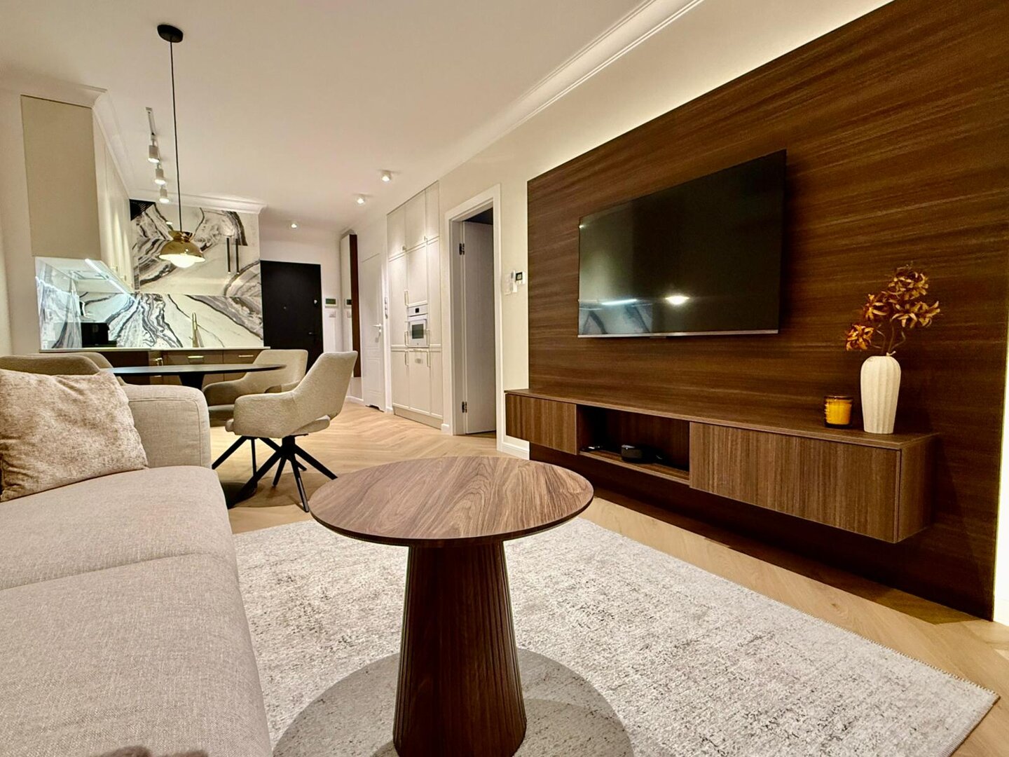 Easy Rent Apartments - 4