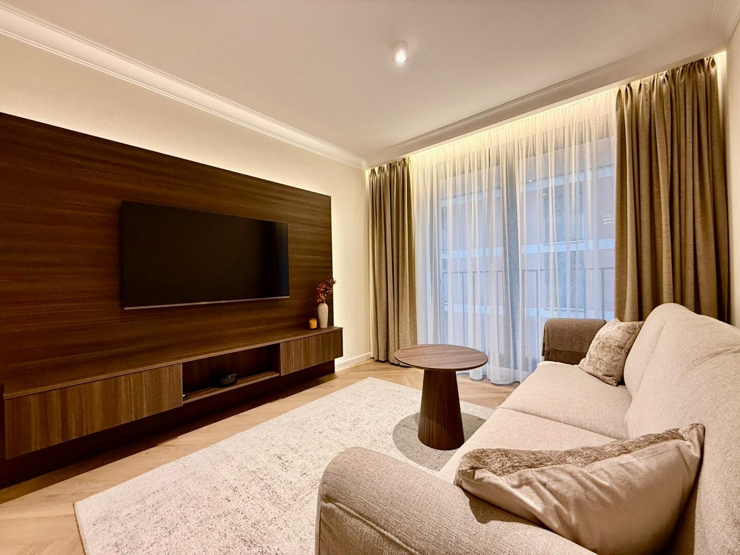 EASY RENT - Wieniawska 11/103 Wieniawska Parking Centrum