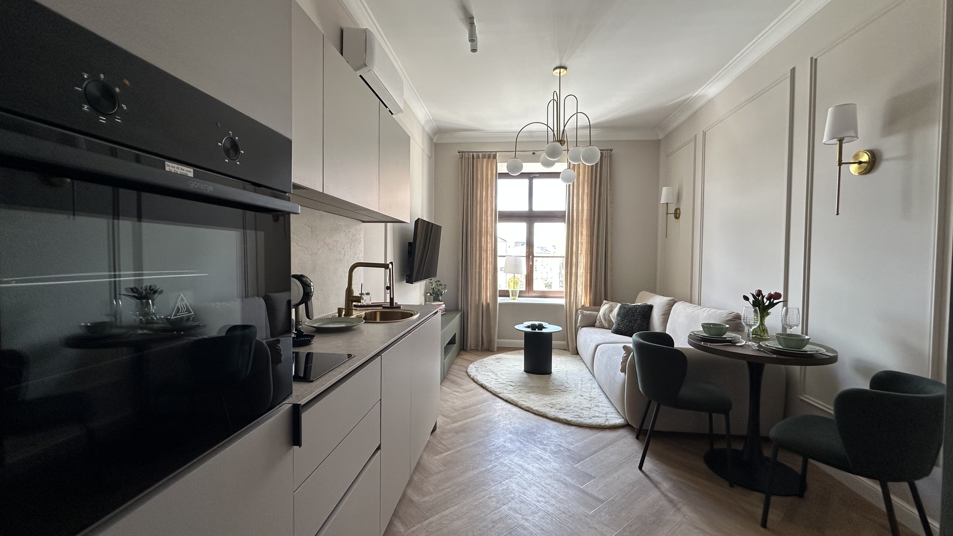 EASY RENT - NOVA 1/4 Brama Krakowska